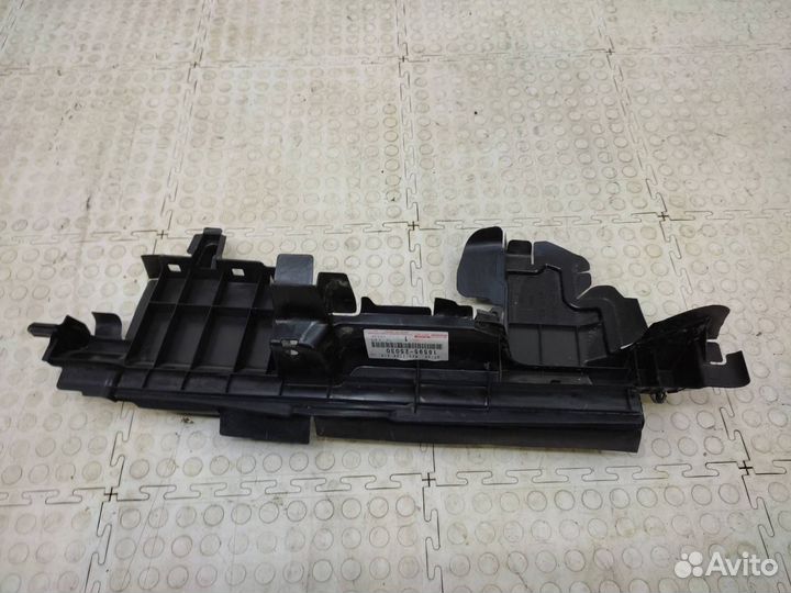 Воздуховод радиатора левый Toyota Camry XV70 2017