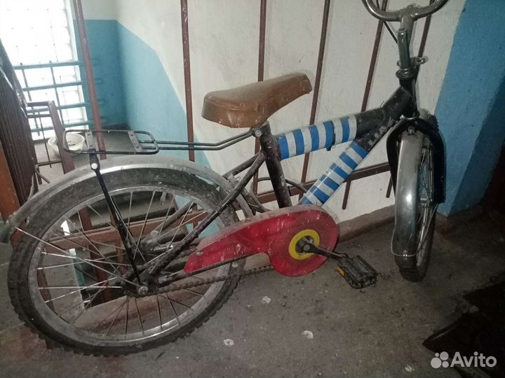 Продам велосипед подростковый надо обслужить