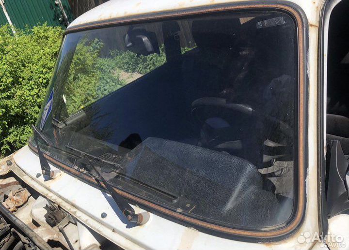 Заднее стекло ваз 2107