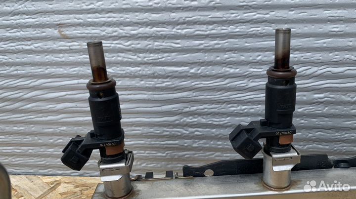 Топливная рампа n46 n46b20 bmw e90 e84 e87