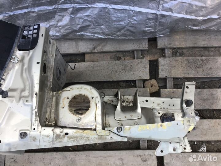 Лонжерон передний правый Hyundai Accent II (тагаз)