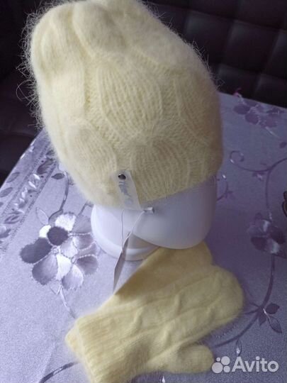 Шапка для девочки новая