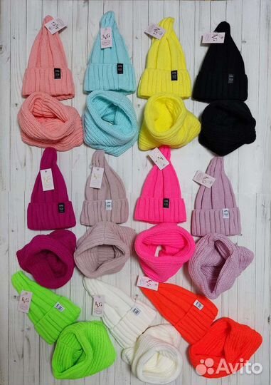 Комплект шапка со снудом