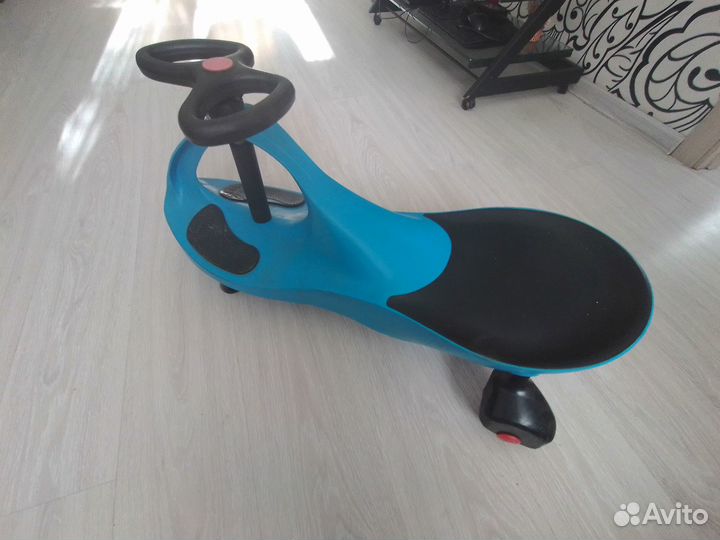 Машинка бибикар