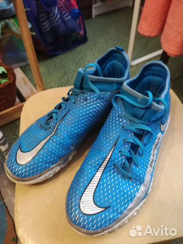 Бутсы сороконожки Nike Phantom rus 35,eur 36