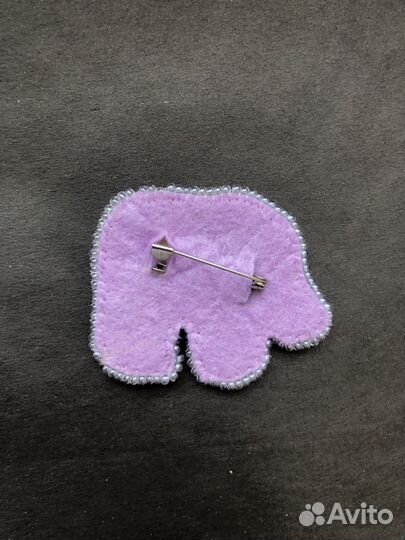 Брошь из бисера