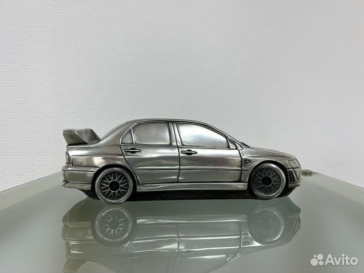 Скульптура олово Mitsubishi Compulsion Gallery