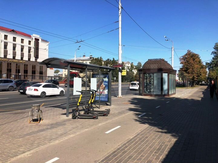 Под овощи-фрукты, выпечку, кофе, вэйпы 15 м²