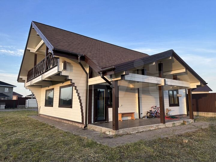 Дом 233,9 м² на участке 14,6 сот.