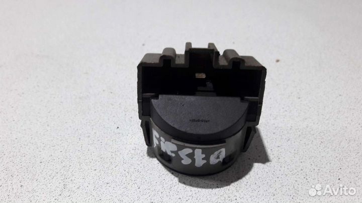 Контактная группа замка зажигания Ford Fiesta