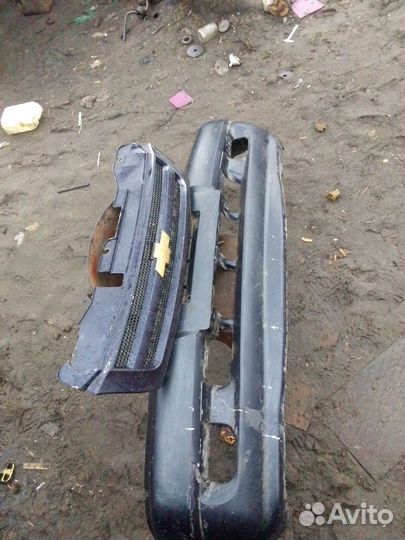 Бампер передний нива Шевроле