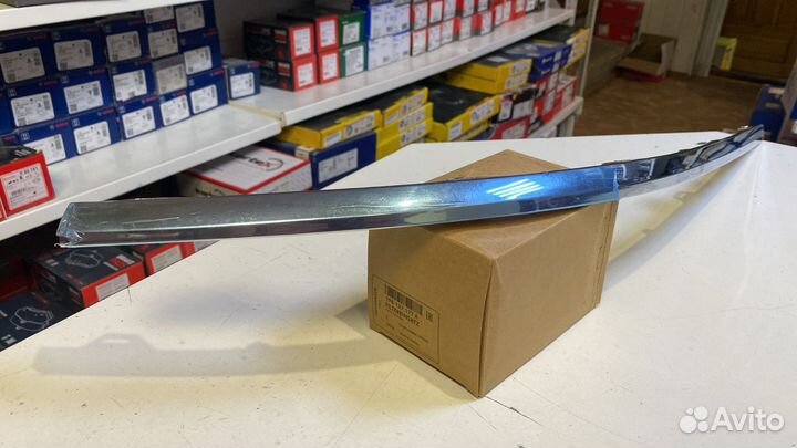 Молдинг бампера хром VAG 3C8807460A2ZZ