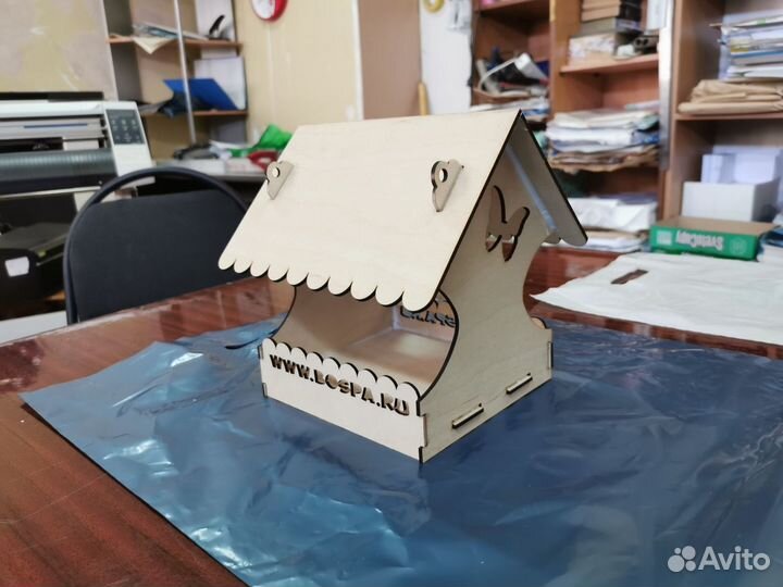 Лазерная резка фанеры, пластика, гравировка