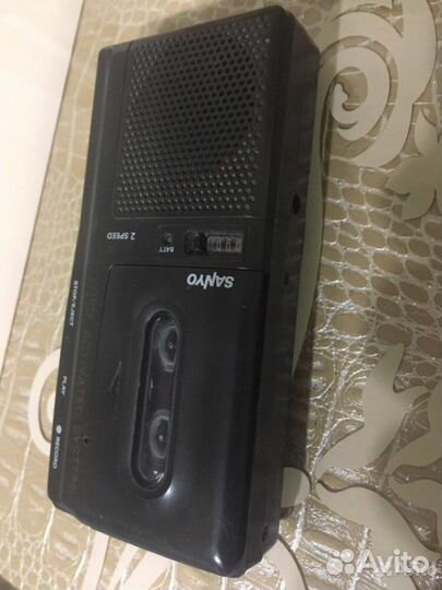 Диктофон Sanyo TRC 560M