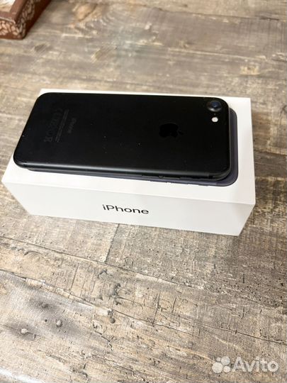 iPhone 7, 128 ГБ