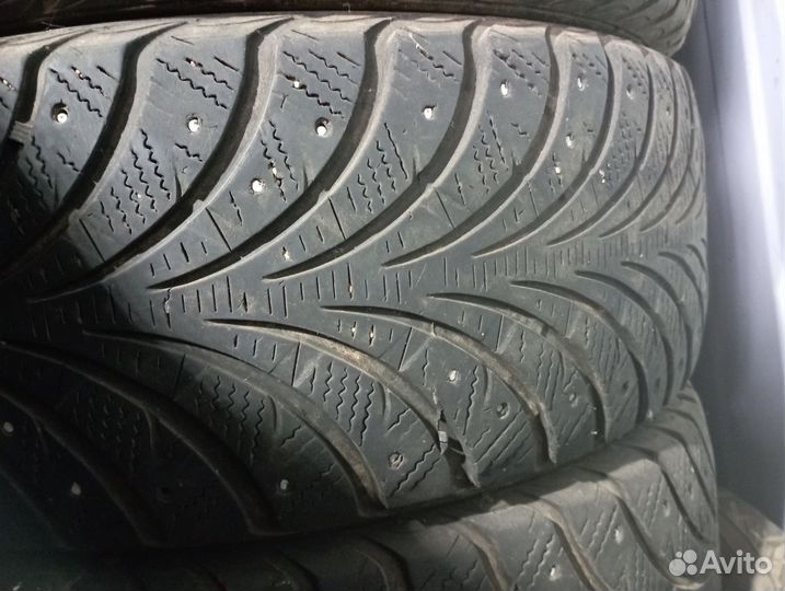 Sava Eskimo Stud 205/55 R16