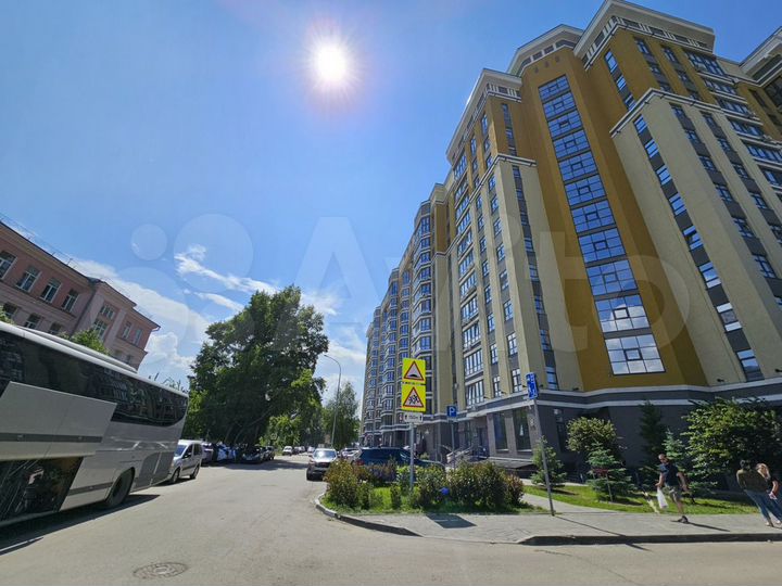 3-к. квартира, 130,4 м², 14/25 эт.