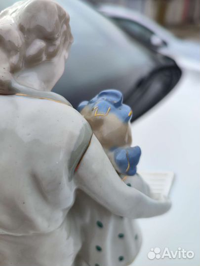 Статуэтка Первая книга Артель