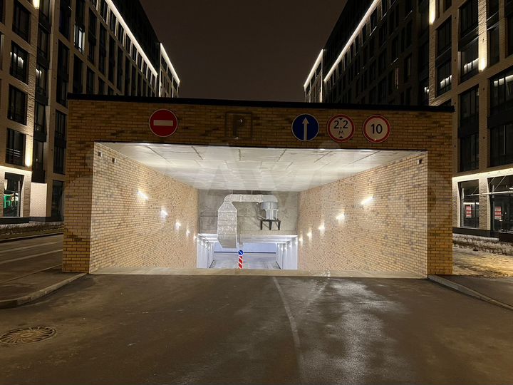 Машиноместо, 14 м²