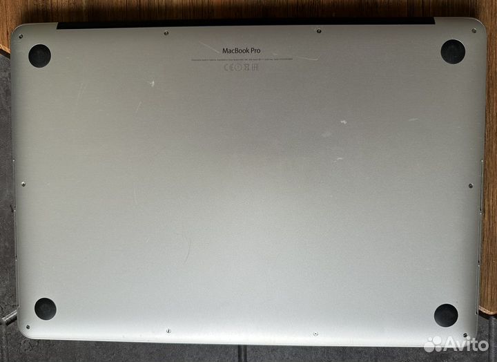 Apple MacBook pro 15-inch, Mid 2015