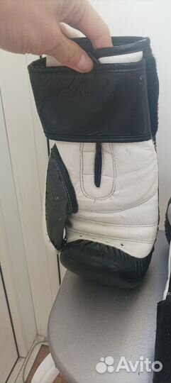 Боксерские перчатки 10 oz