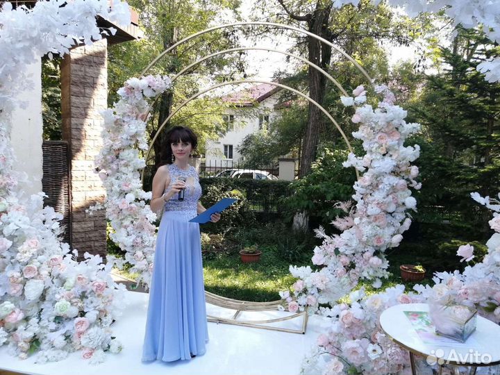 Ведущая праздничных торжеств