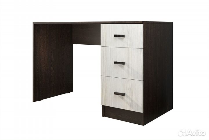 Стол письменный 