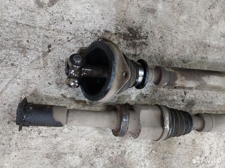 Левый привод Рено лагуна 2 механика 1,8