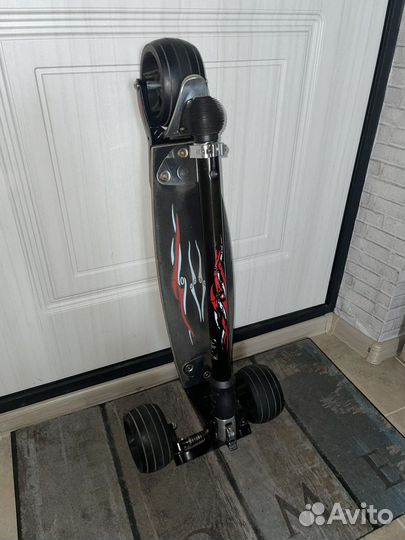 Самокат Micro Kickboard Monster