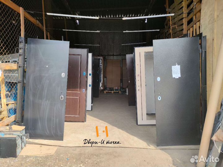 Дверь входная со склада