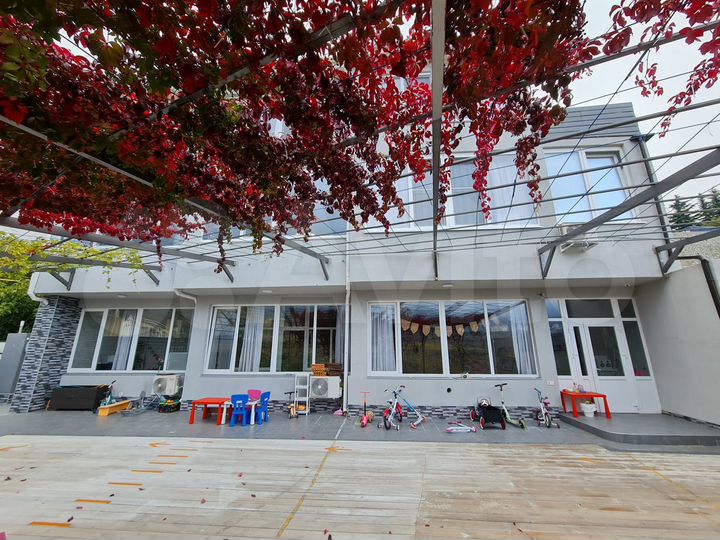 Дом 300 м² на участке 3,5 сот.