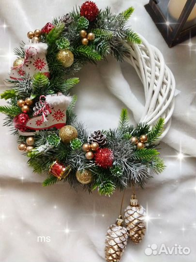 Новогодний веночек Месяц