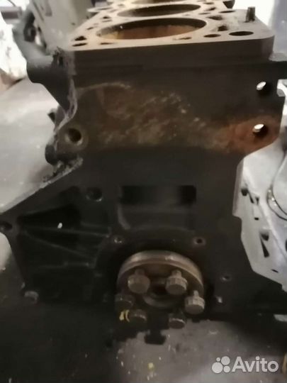 Блок цилиндров двигателя passat awt 1,8t