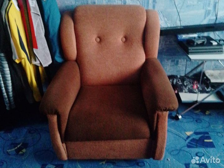 Продам 2 кресла