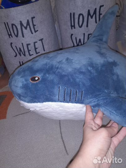 Игрушка акула