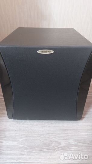 Активный сабвуфер