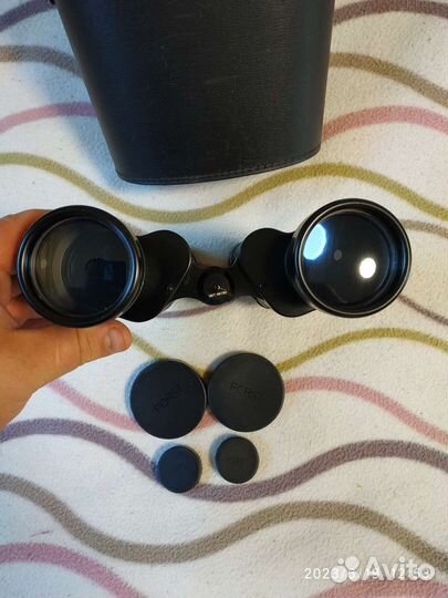 Бинокль Япония 10х50