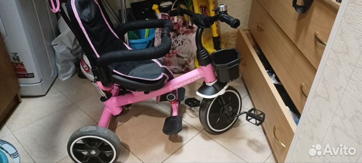 Детский велосипед трехколесный. Розовый