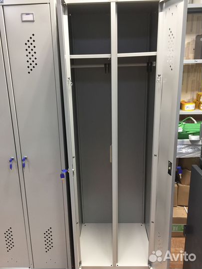 Шкафы металлические для раздевалки