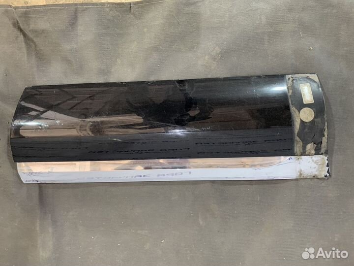 Молдинг двери Volkswagen Touareg 2010-2014