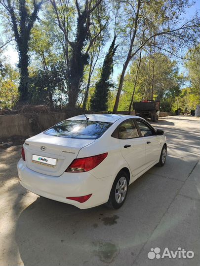 Hyundai Solaris 1.6 AT, 2015, 196 000 км