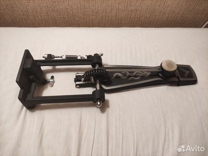 Одиночная педаль для бас-барабана