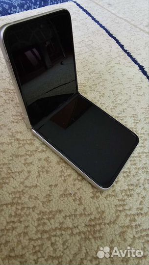 Samsung galaxy z flip 3