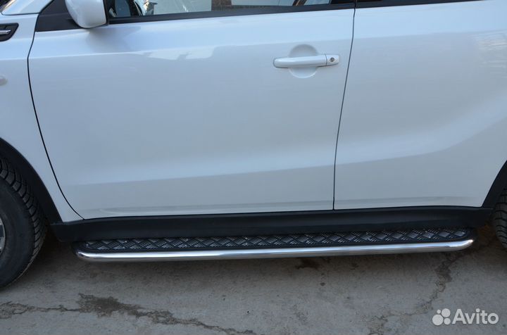 Пороги с накладным листом Suzuki Vitara