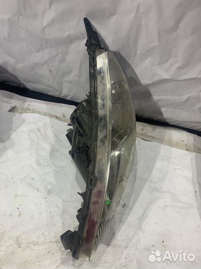 Фара левая Honda Fit