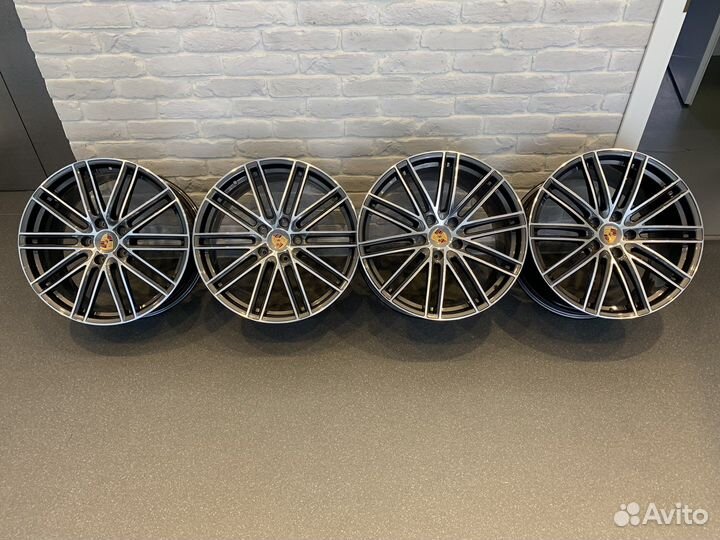 Оригинал ковка Porsche Panamera 2021 R21