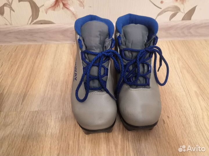 Лыжные ботинки nordway 33 р