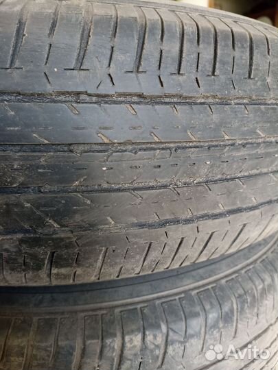 Bridgestone Dueler H/L 400 215/70 R17 31V