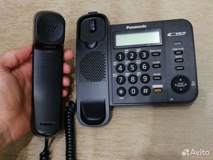 Телефон Panasonic-KX-ts2358ru