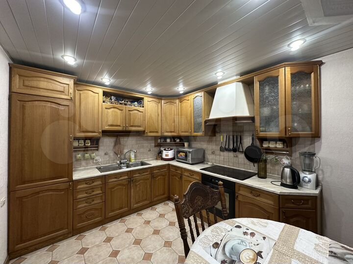 3-к. квартира, 93,3 м², 6/10 эт.